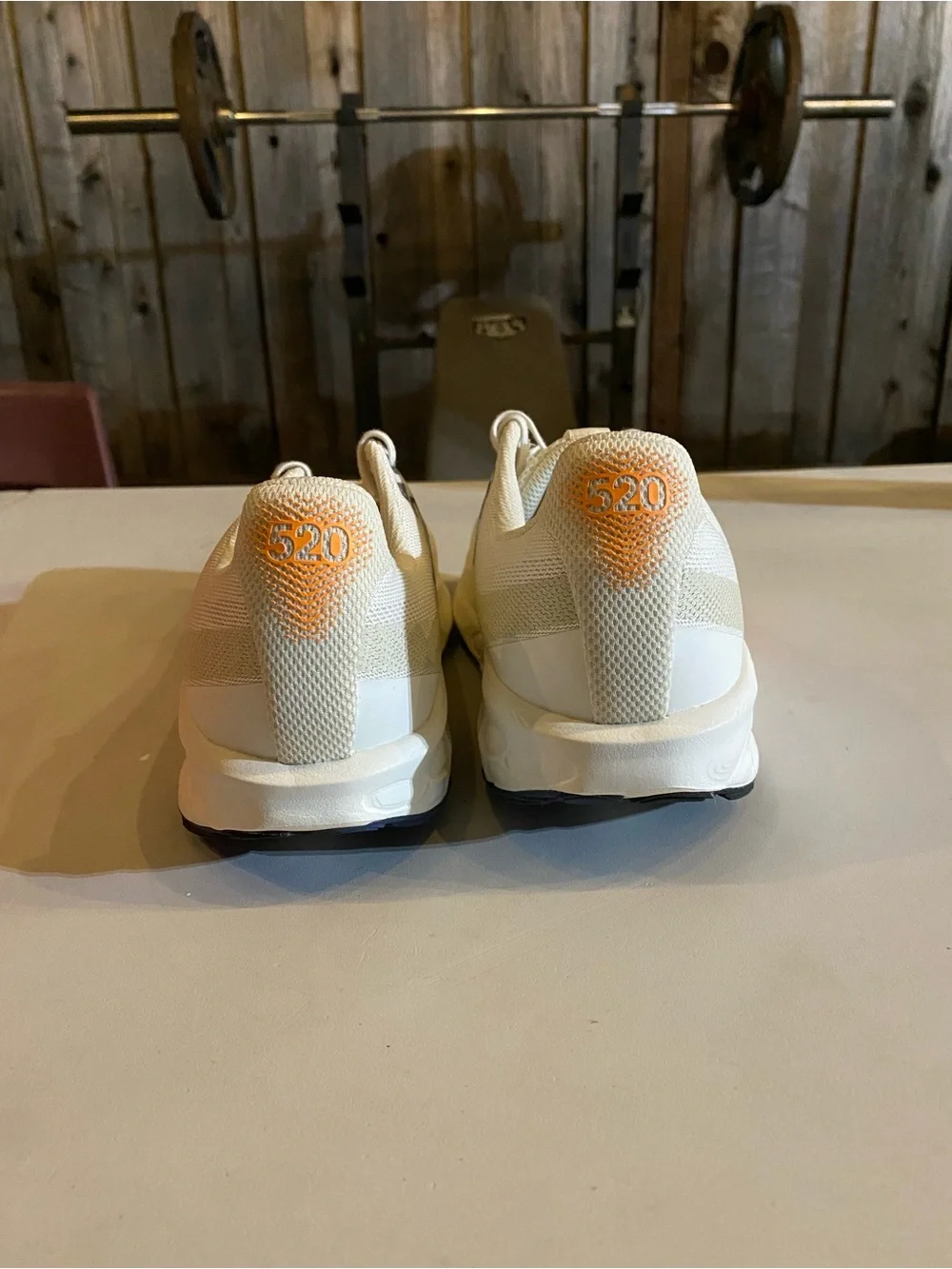 New Balance Fresh Foam 520 V9 Unisex Size 12/10.5 White Running Shoes NEW